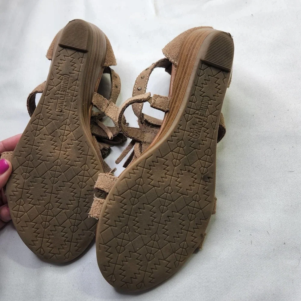 Minnetonka Moccasin Marina Fringed Wedge Sandals Brown Size 6 Womans